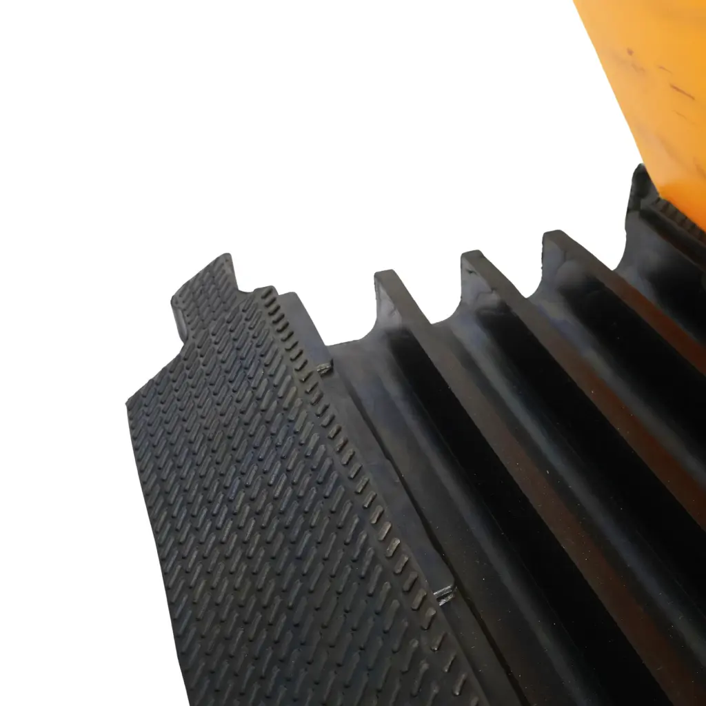 CHAQUETA PROTECTOR DE CABLES PARA EL PISO 4 VIAS 4.webp